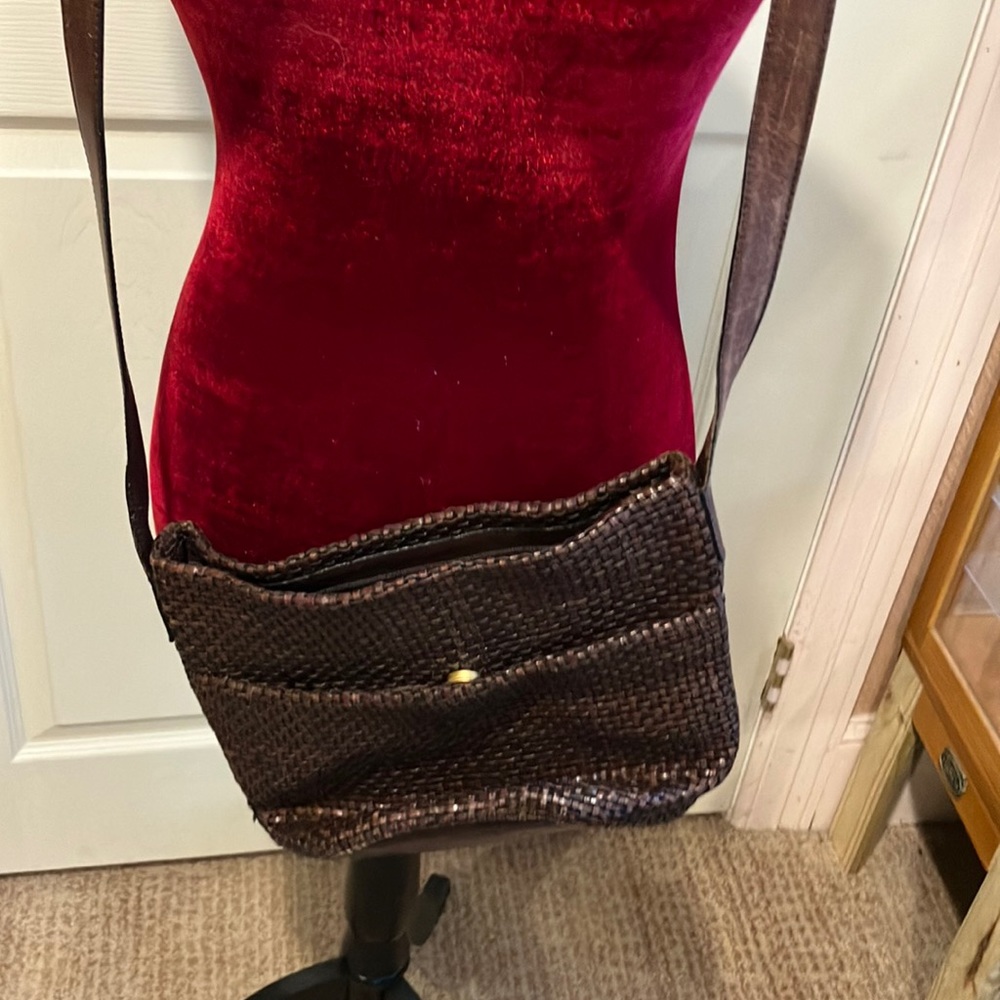 Americana Sysharif Bucket Brown Handbag